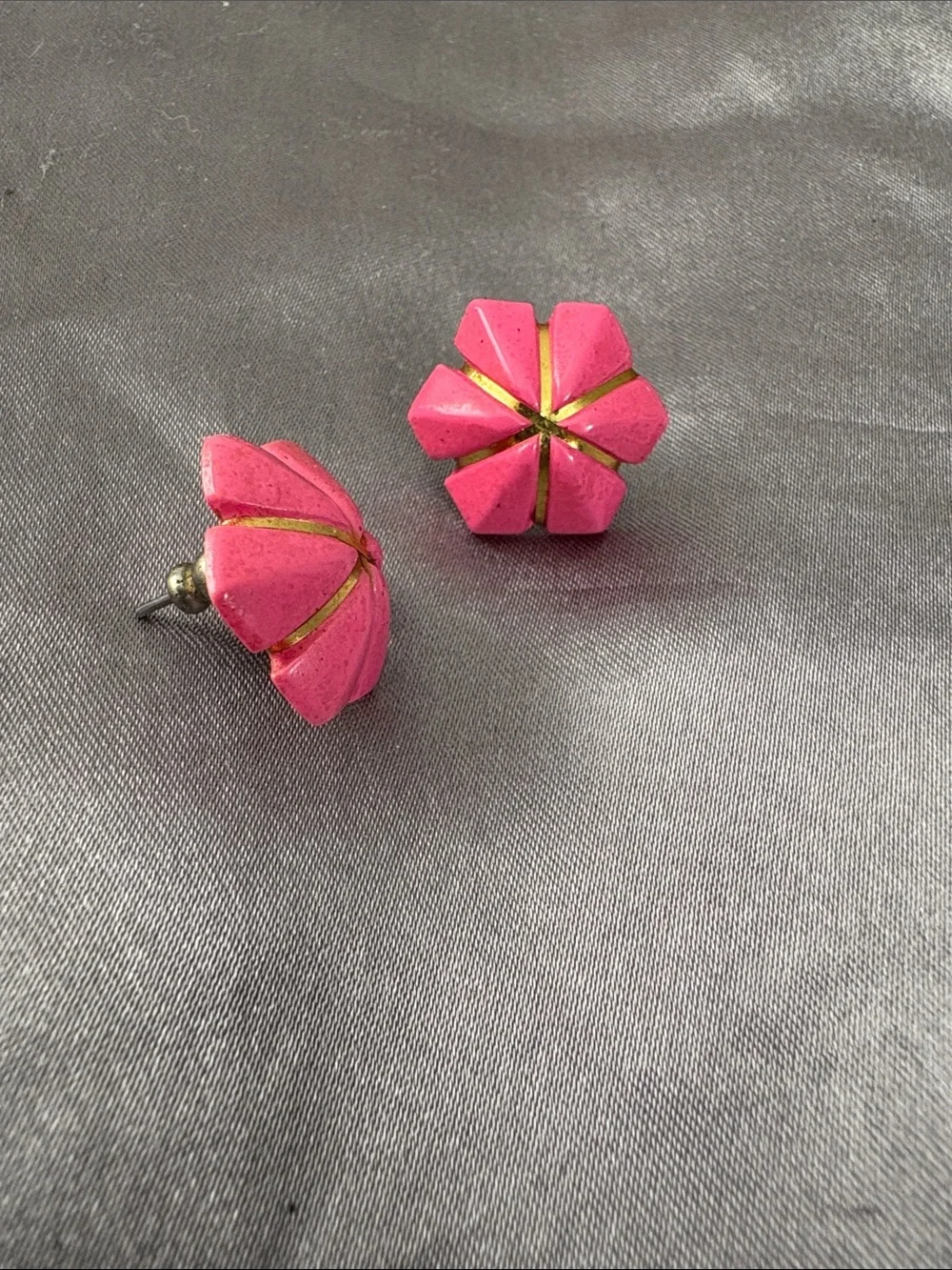 Pink Flower Plastic and Gold Tone Earrings